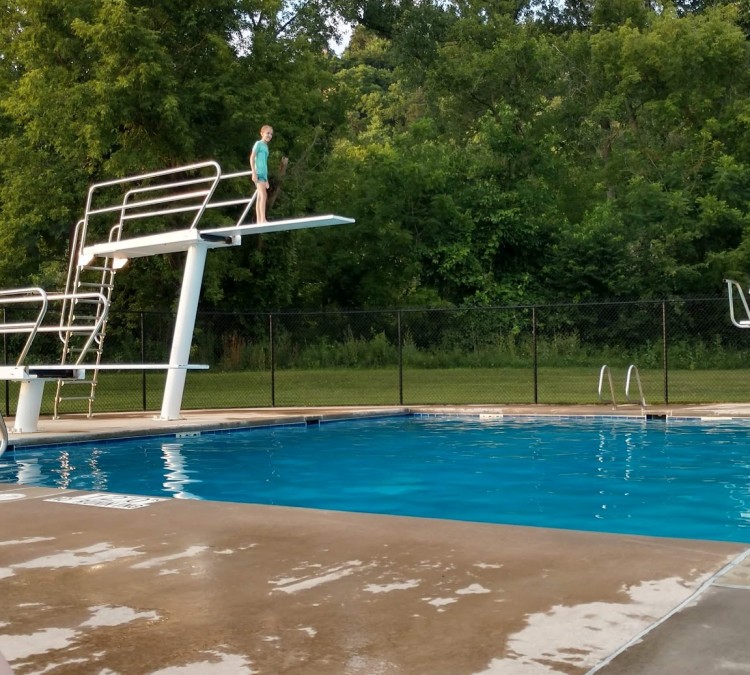 cassville-municipal-swimming-pool-photo